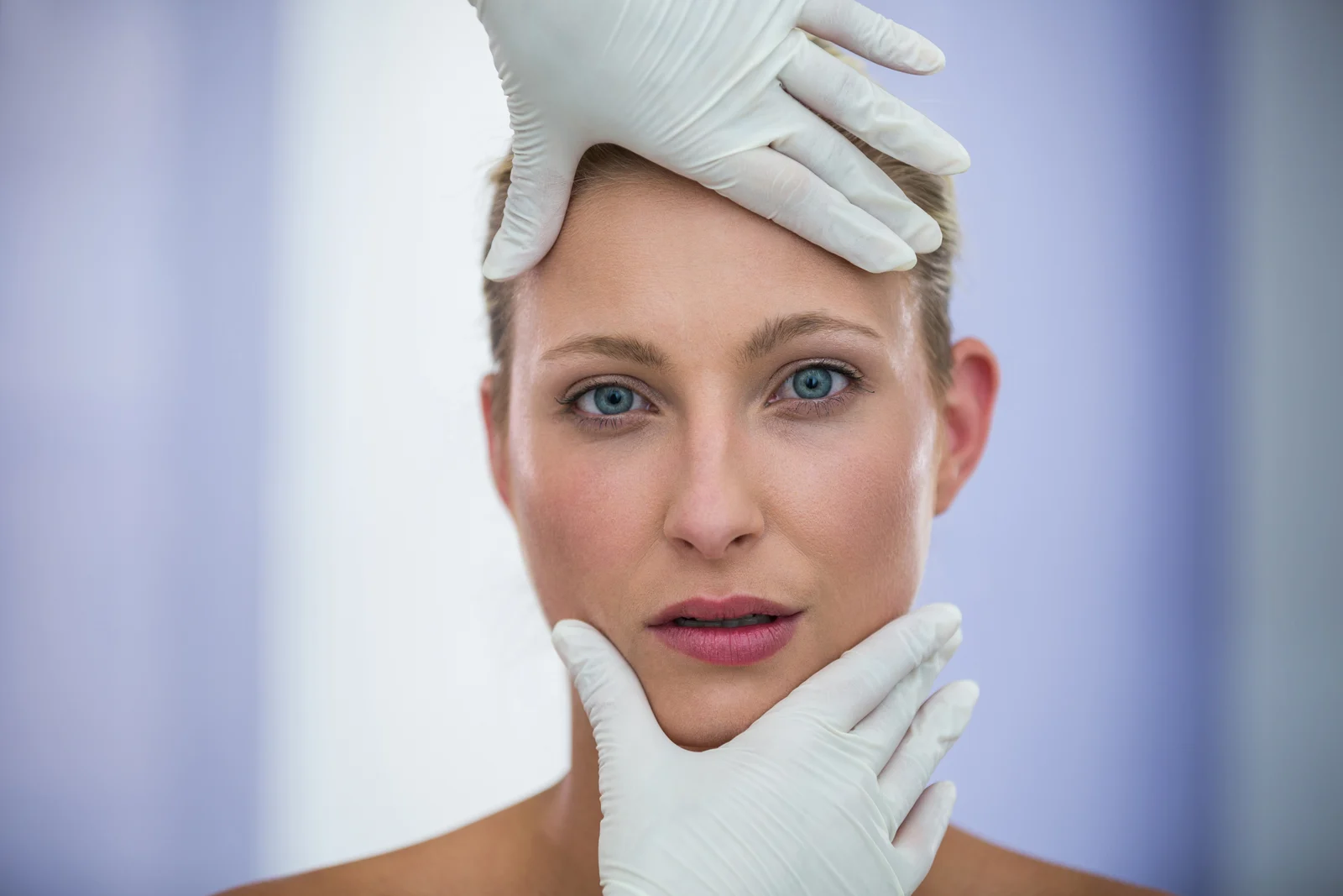 Avalia&ccedil;&atilde;o da pele e do contorno facial.